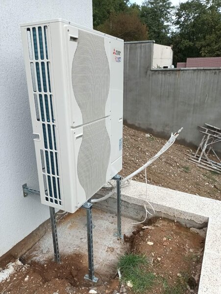 Vanzare, montaj si service aer conditionat – Echipa autorizata – Garantie 2